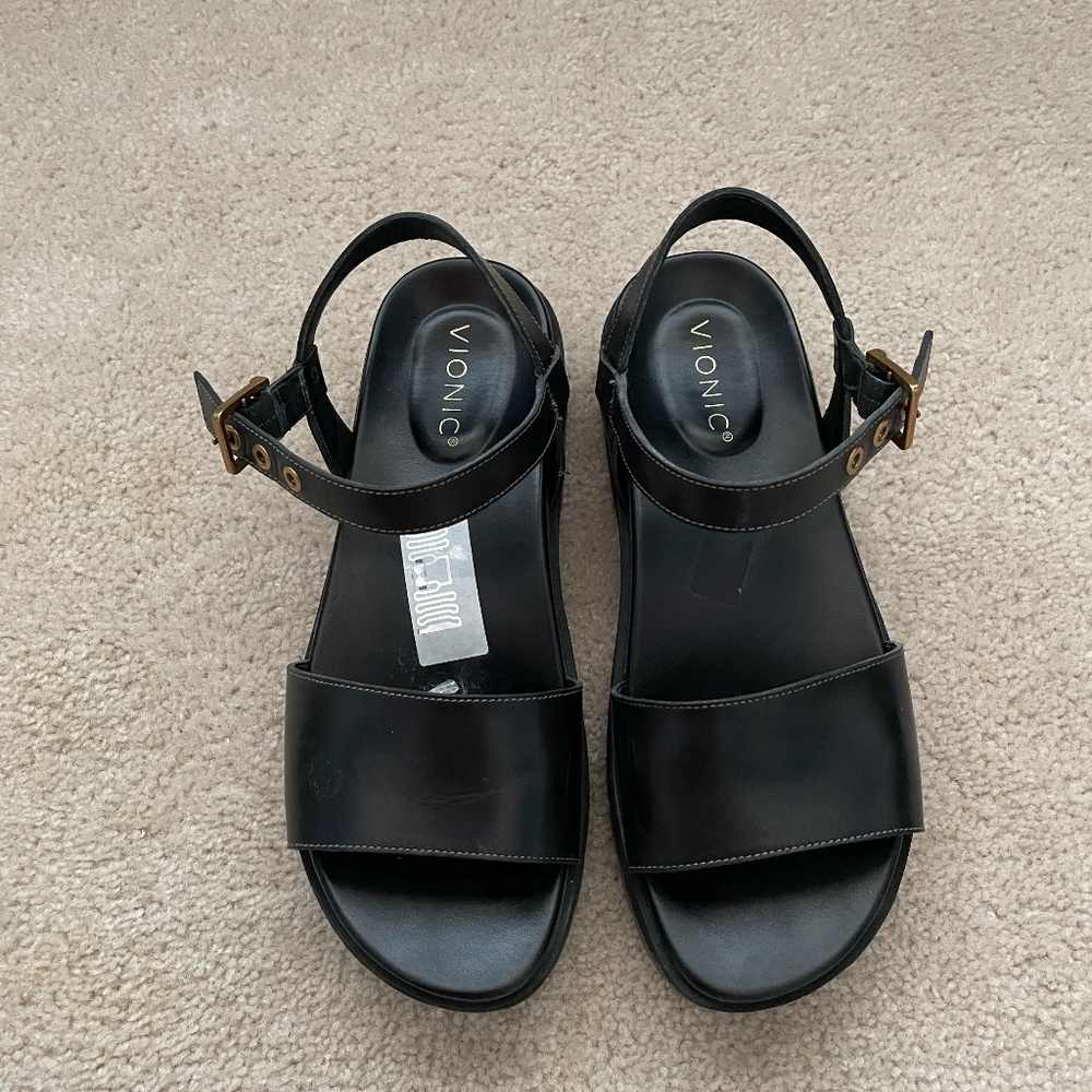 TORRANCE PLATFORM LUG SANDAL-Black